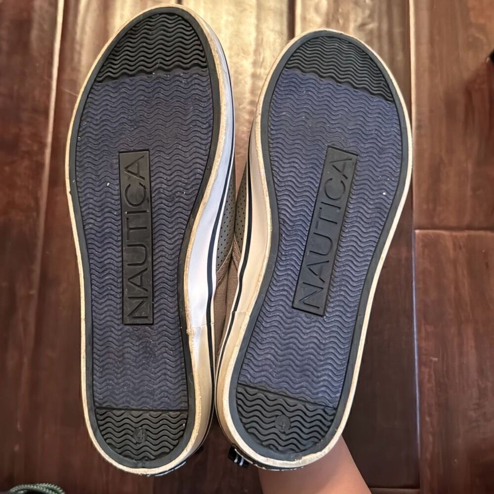 Nautica loafers size 4 boys - Picture 3 of 4